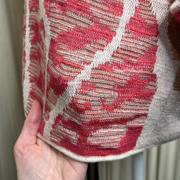 NIC+ZOE - CREAM BASE W/ CORAL & ORANGE FLOWERS VNECK SWEATER SIZE LARGE - Picture 9 of 15